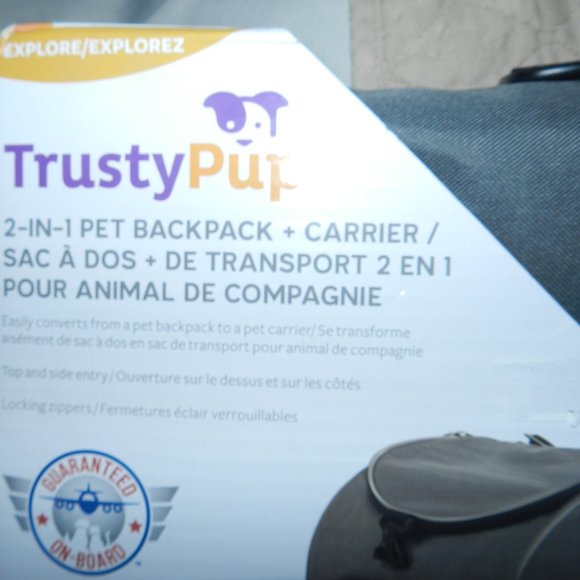 Trusty Pup 2 in 1 Cat Dog Medium Pet Backpack & Carrier NWT/NEW - Picture 3 of 16